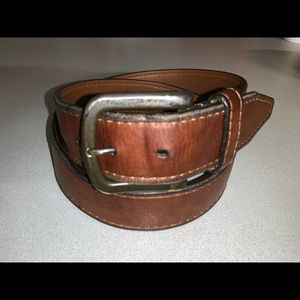 Johnston & Murphy mens brown belt 36